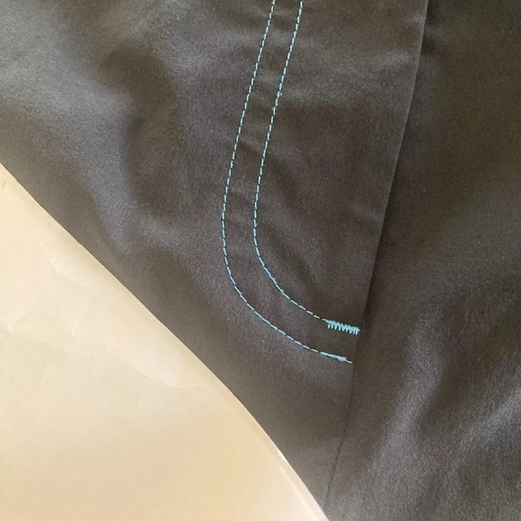 Women’s Annika Cutter & Buck black blue stitching chino Bermuda shorts size 10 - Picture 8 of 8